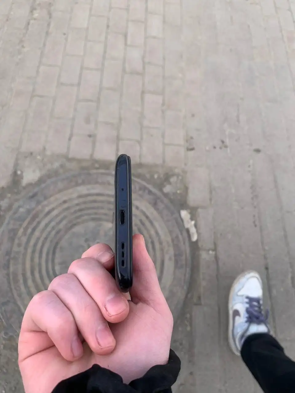 Redmi 9C NFC и iPhone XR - Смартфоны и гаджеты (Электроника) в Уфа