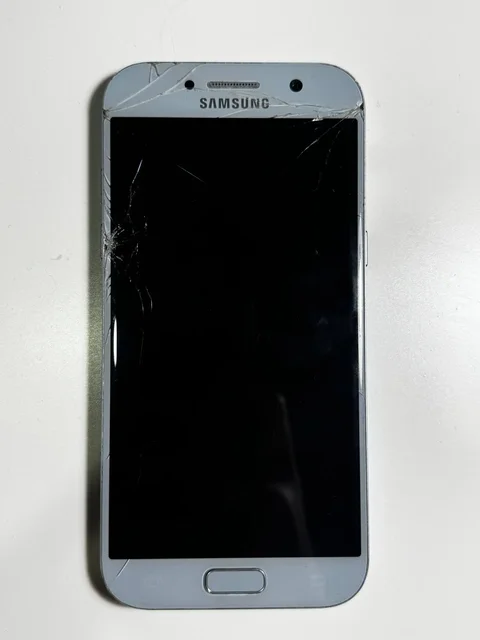 Samsung Galaxy A5 (2017) 128 ГБ в Уфе - Игровые аксессуары в Уфа