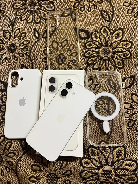 iPhone 17 256GB eSIM в идеальном состоянии - Телевизоры в Уфа