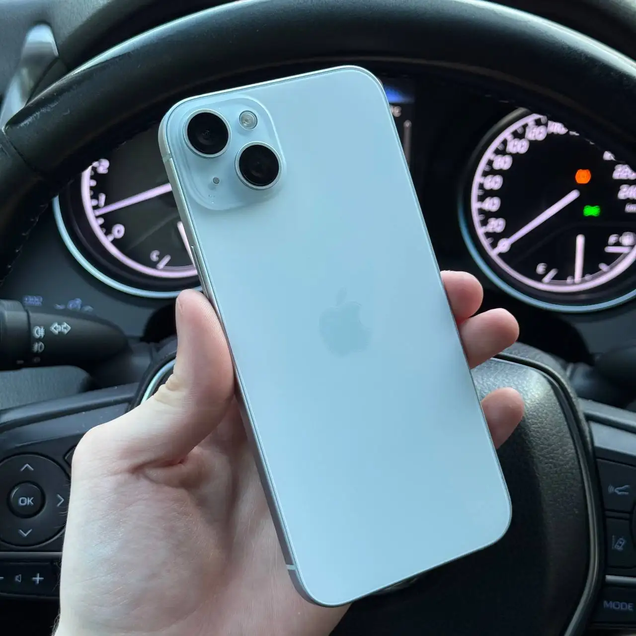 Продажа iPhone 15 Pro Max, 15 Plus и 14 Pro в Уфе - Смартфоны (Электроника) в Уфа