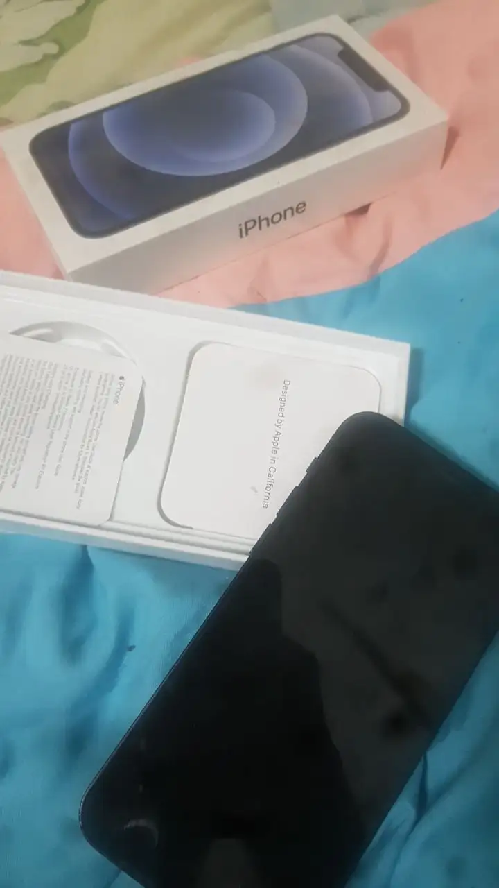 Продажа iPhone 11 и iPhone 12 - Смартфоны (Электроника) в Уфа