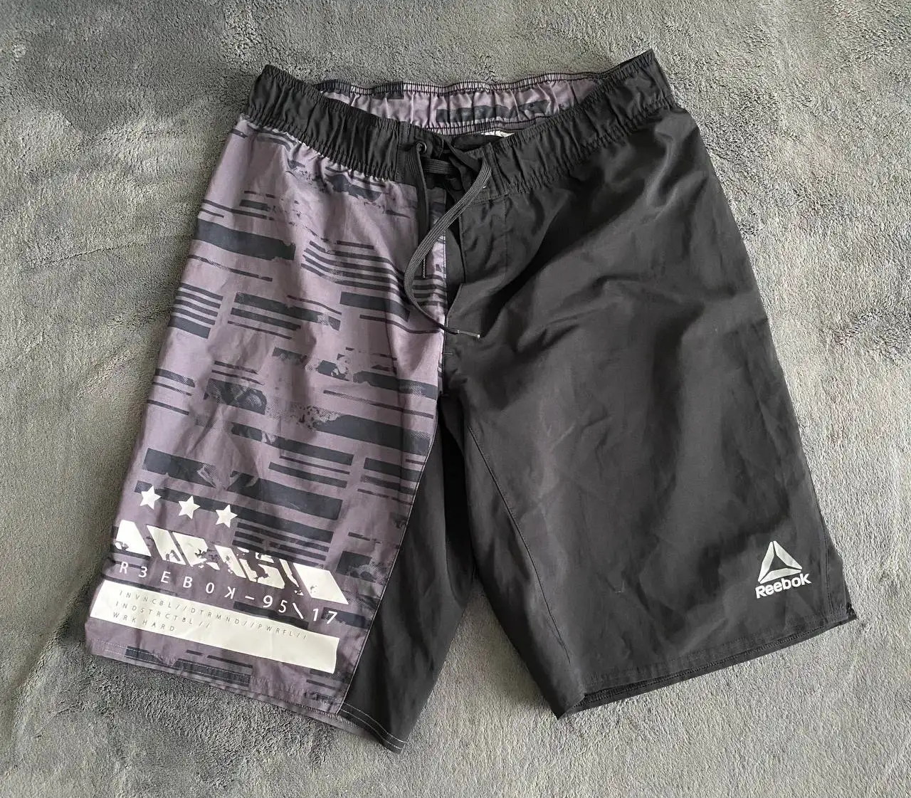 Продам шорты Reebok CrossFit, размер M - Мужская одежда (Барахолка) в Уфа