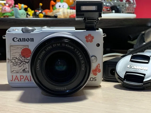 Canon M10 компактная камера (б/у) в Уфе - Электроника в Уфа