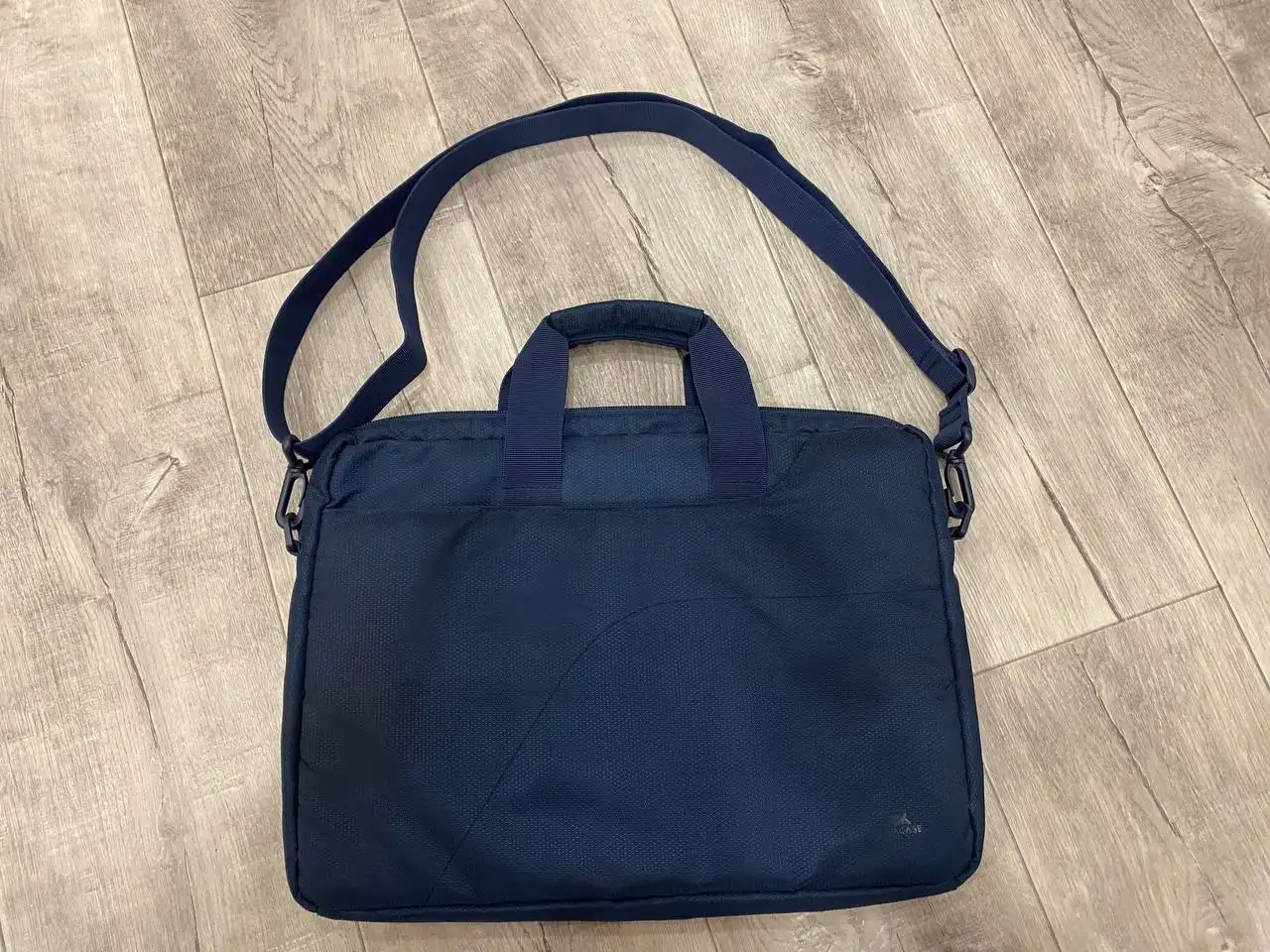 Сумка для ноутбука 15.6" RivaCase