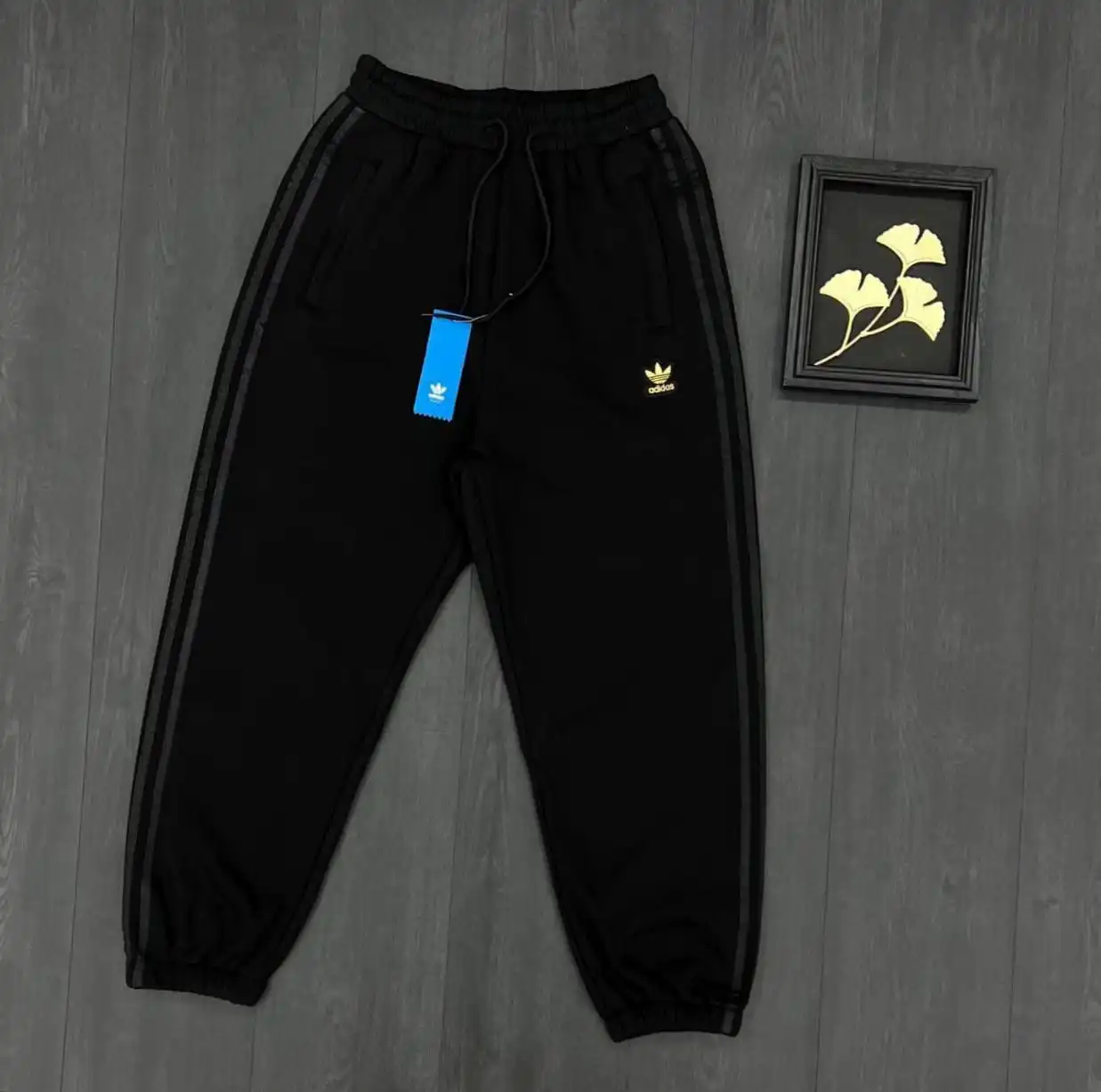 Новые спортивные штаны Adidas на флисе