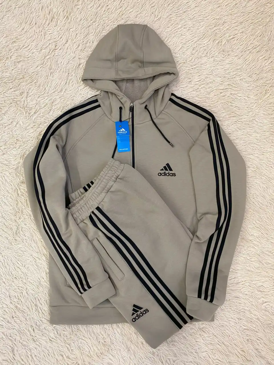 Спортивный костюм Adidas