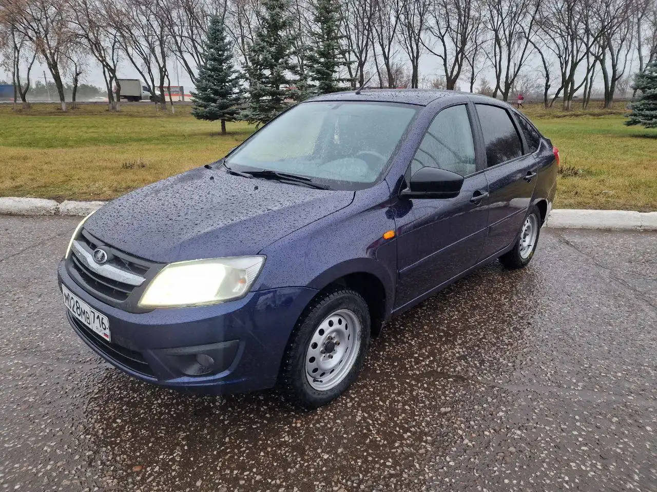 Продажа Лада Гранта 2015 года