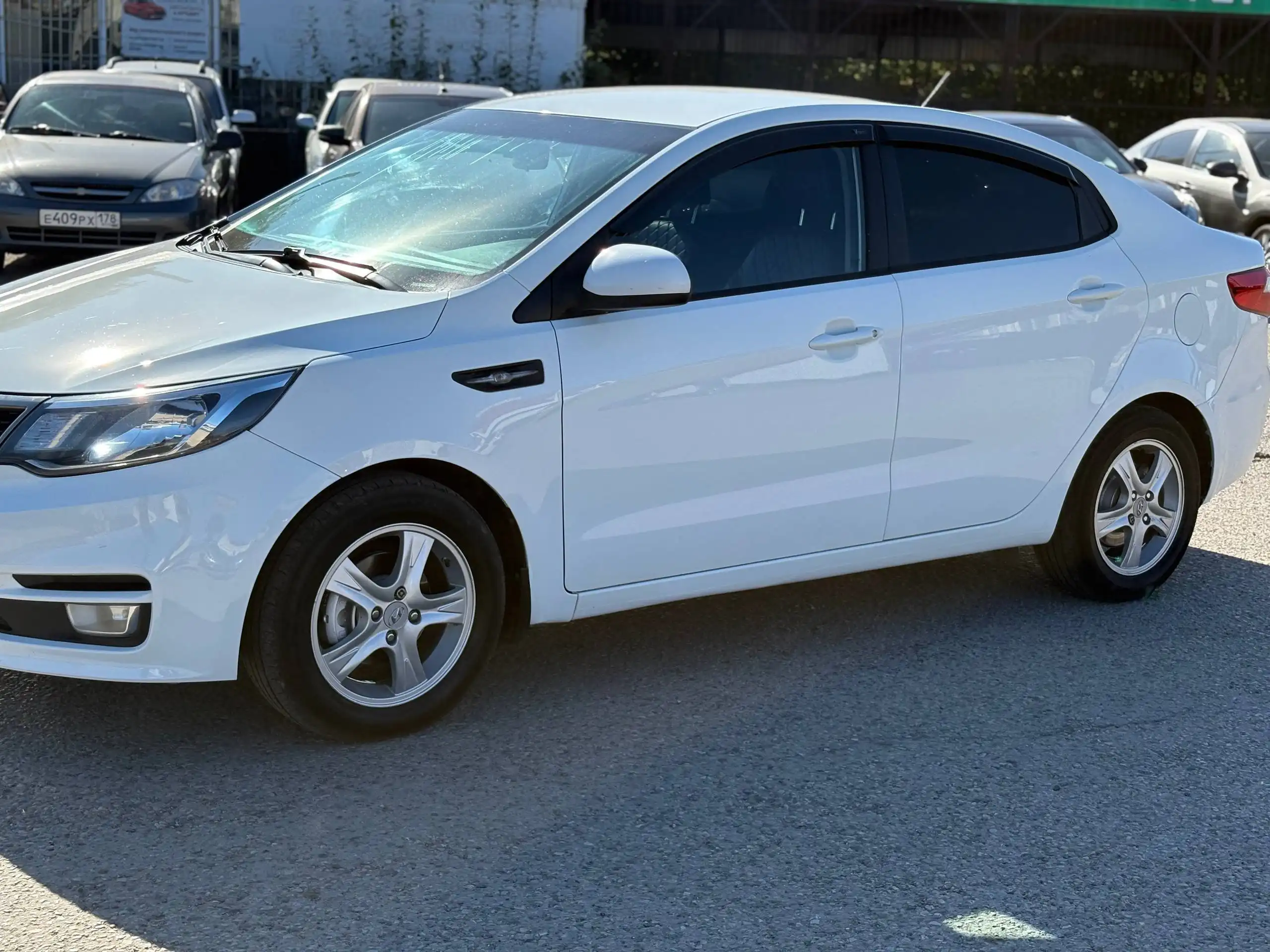 Kia Rio 2013 года в отличном состоянии