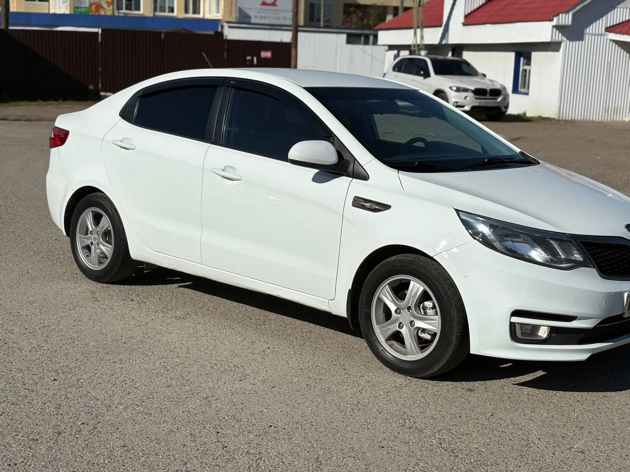 Kia Rio 2013 года в отличном состоянии