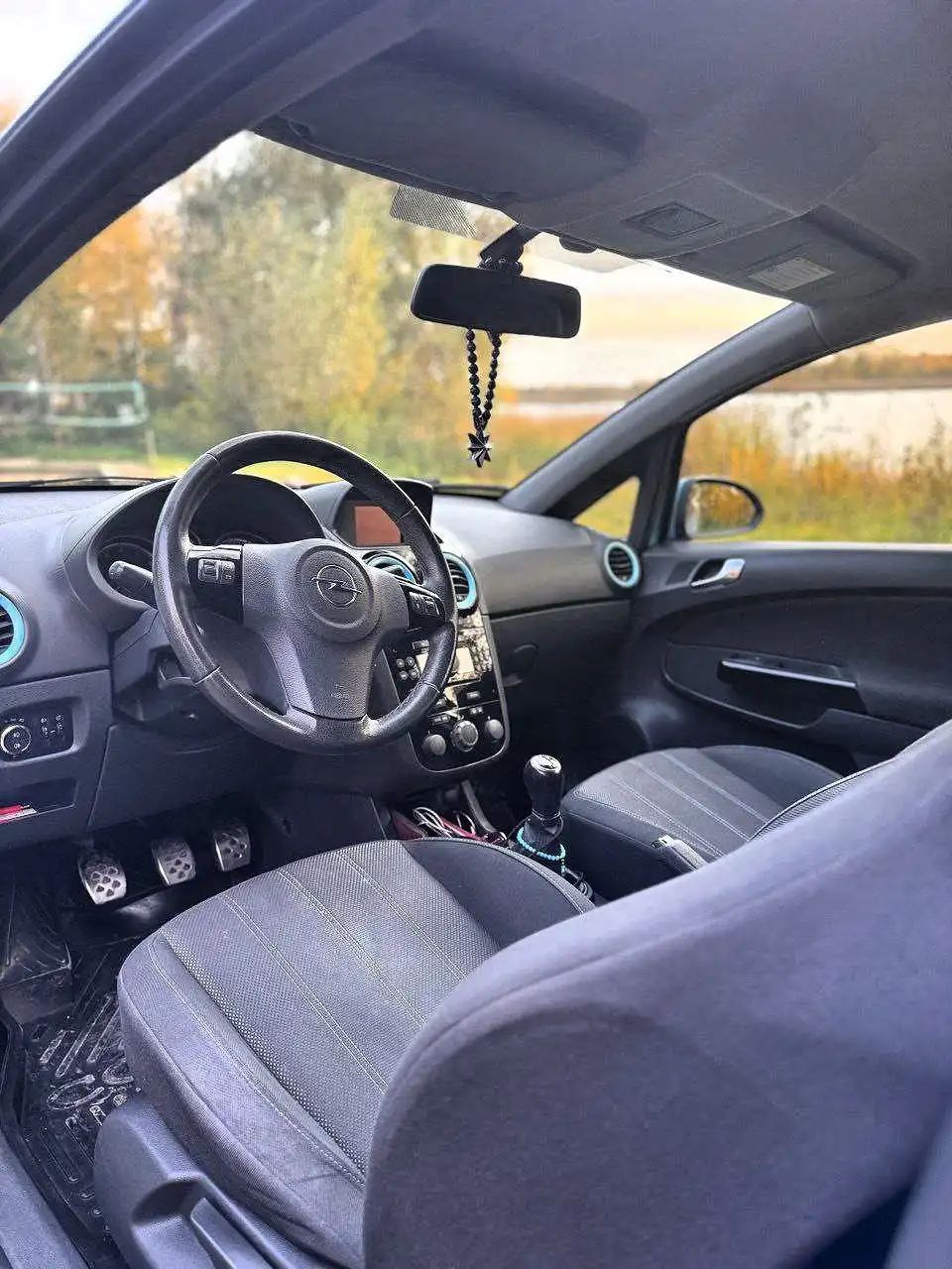 Продается Opel Corsa D (2-ой рестайлинг) 2011 года