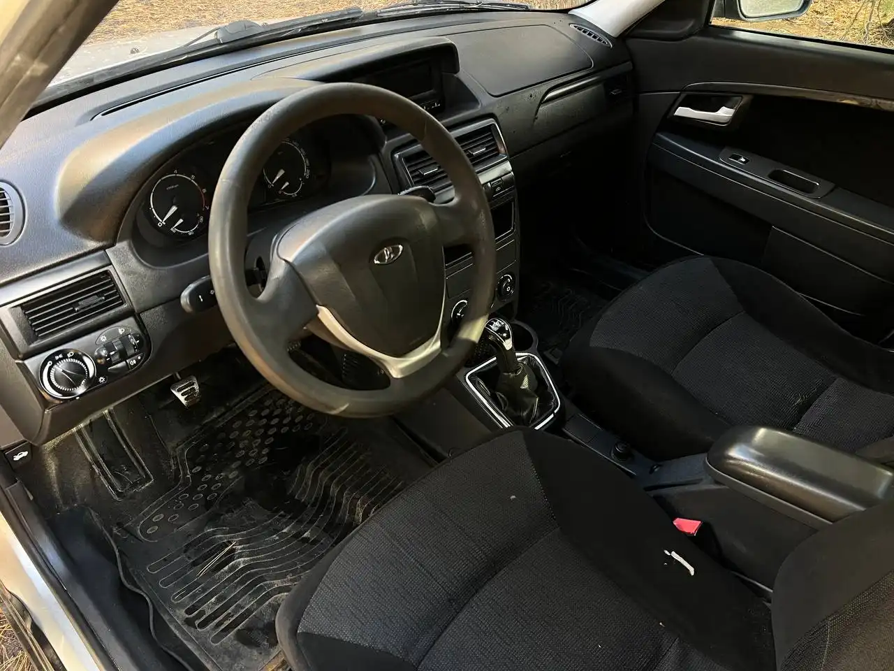 Продается LADA PRIORA 2015 года с кондиционером