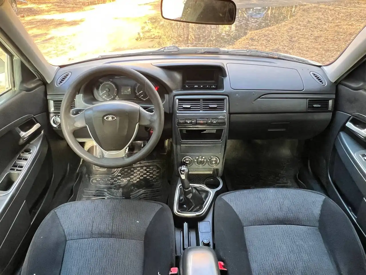 Продается LADA PRIORA 2015 года с кондиционером