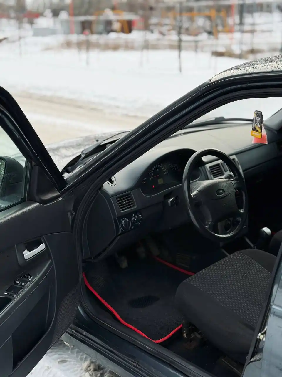 Продажа LADA PRIORA 2012 года