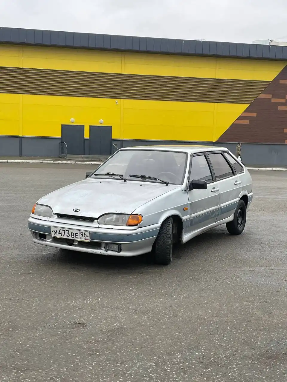 Продам ВАЗ 2114 с чистыми документами и исправной коробкой передач