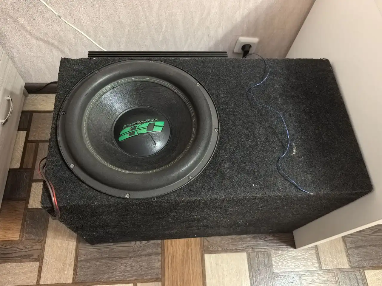 Продажа усилителя DB-sa2715 d2 с сабвуфером апокал 2000.1