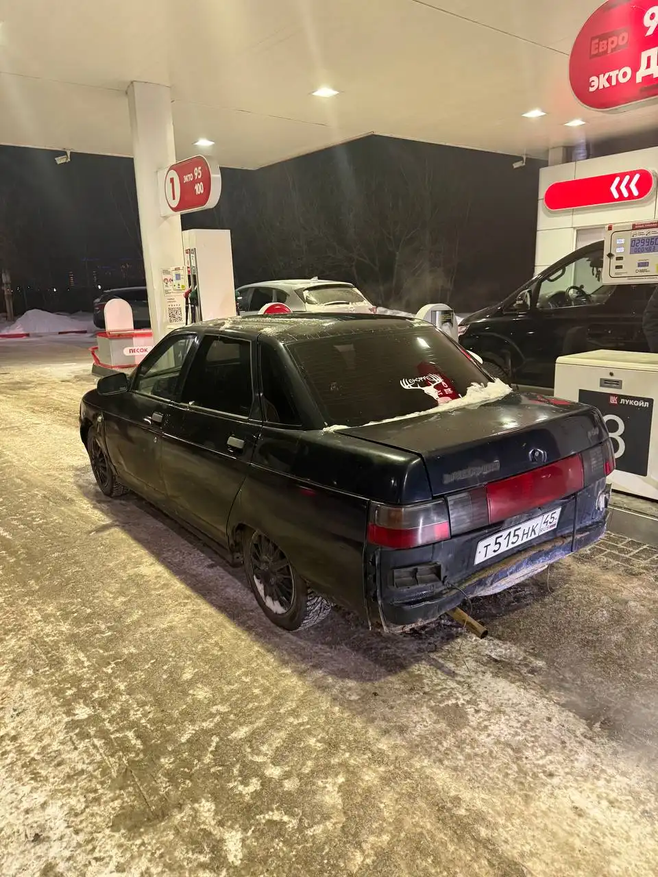 ВАЗ 2110 2006 года с дисками и зимней резиной