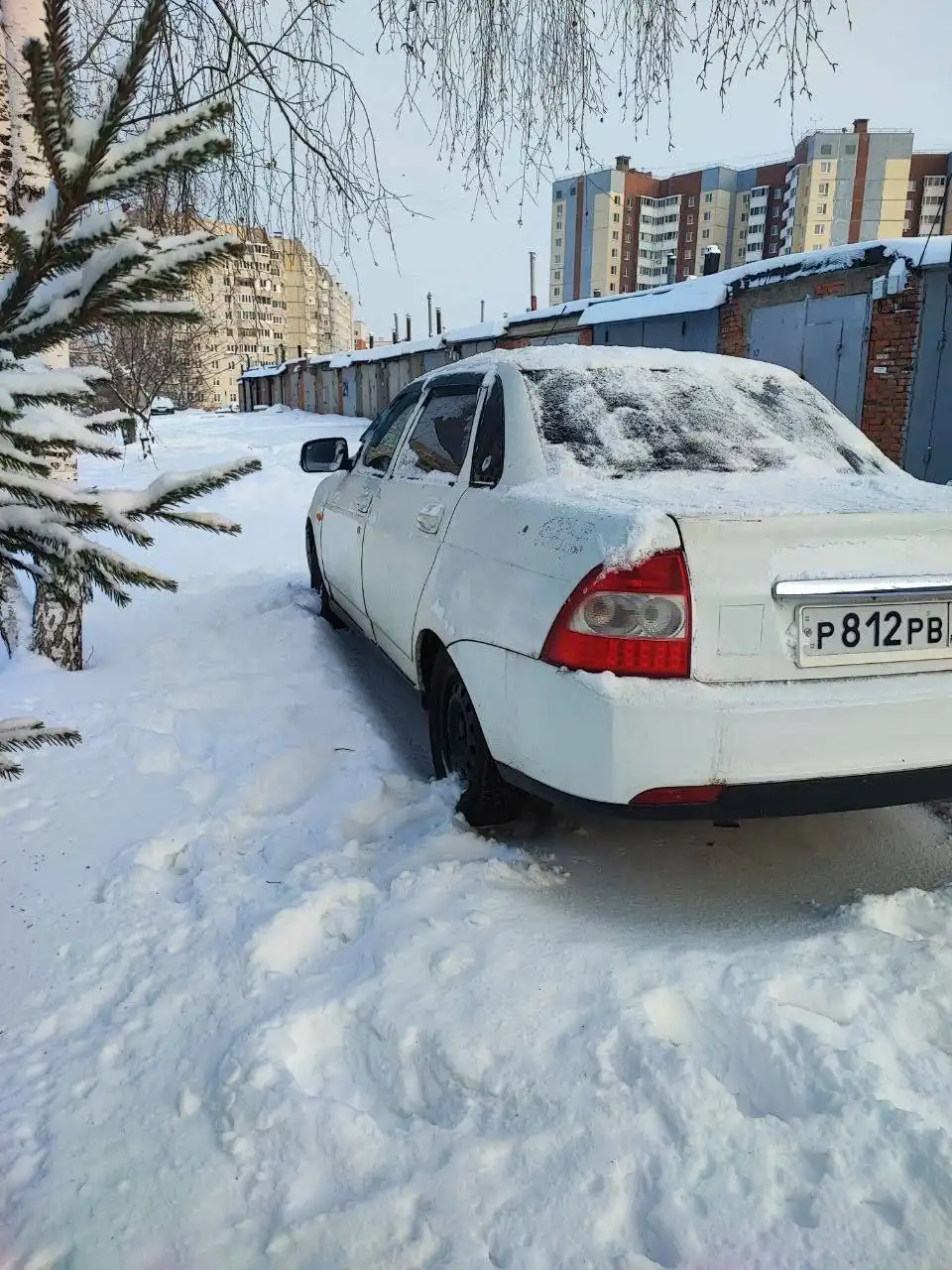 Продам Ладу Приору 2013 года