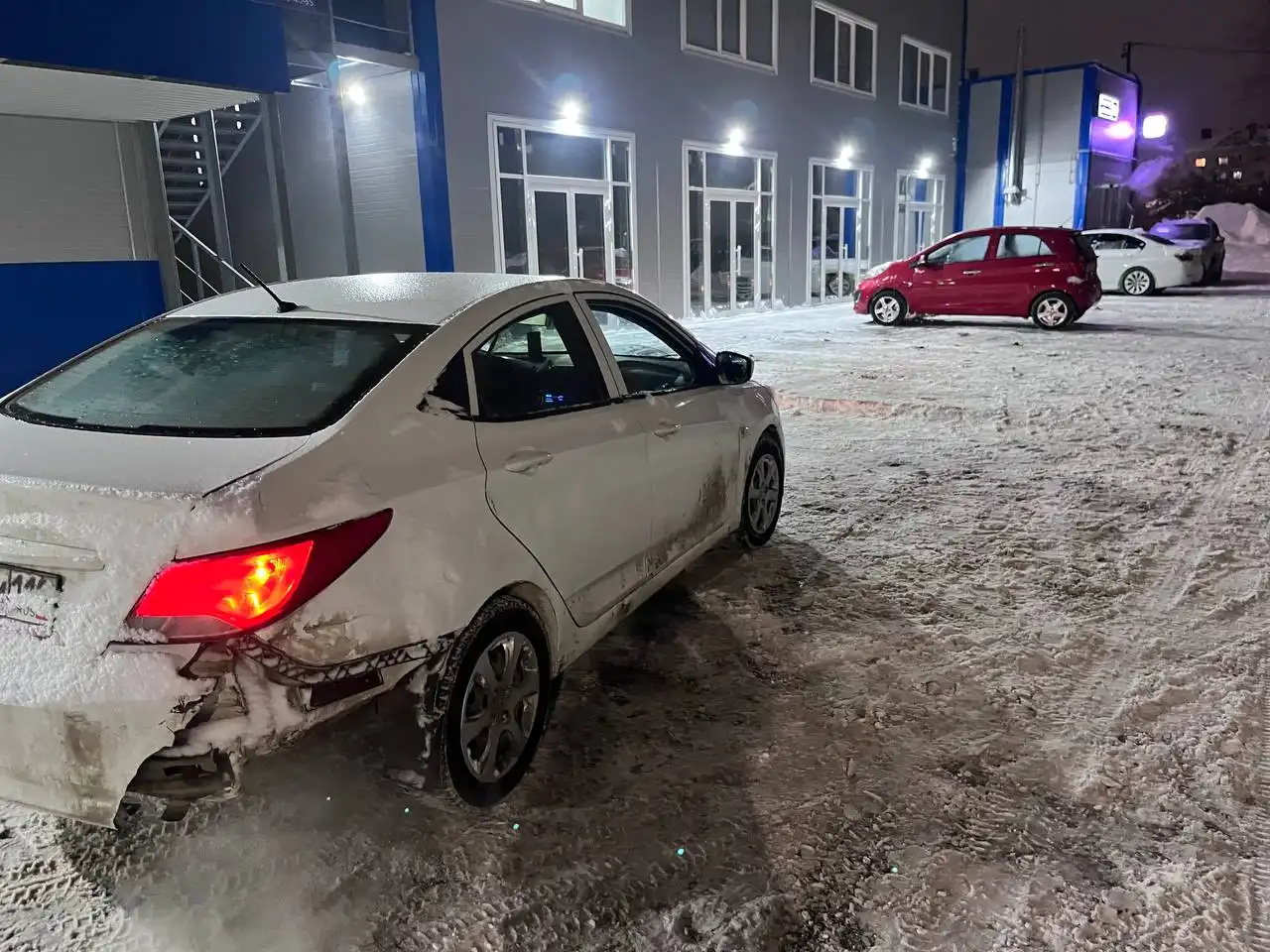 Продажа автомобиля 2016 года с механической коробкой передач