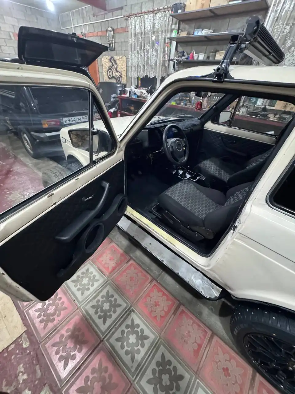 Комплект запчастей для автомобиля ВАЗ 2103/2106