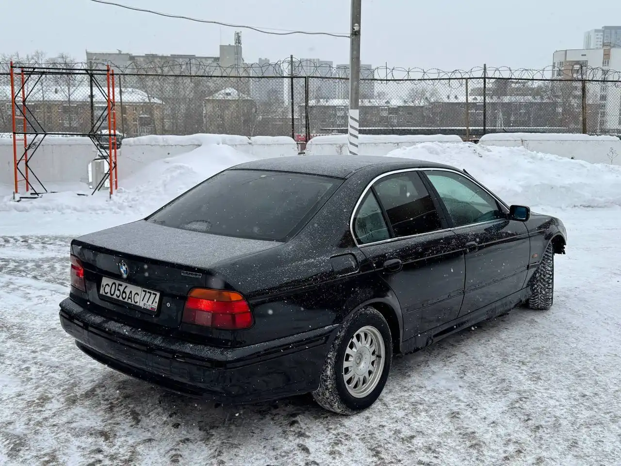 BMW 5 серии (E39) в отличном состоянии - Легковые автомобили (Авто) в Екатеринбург