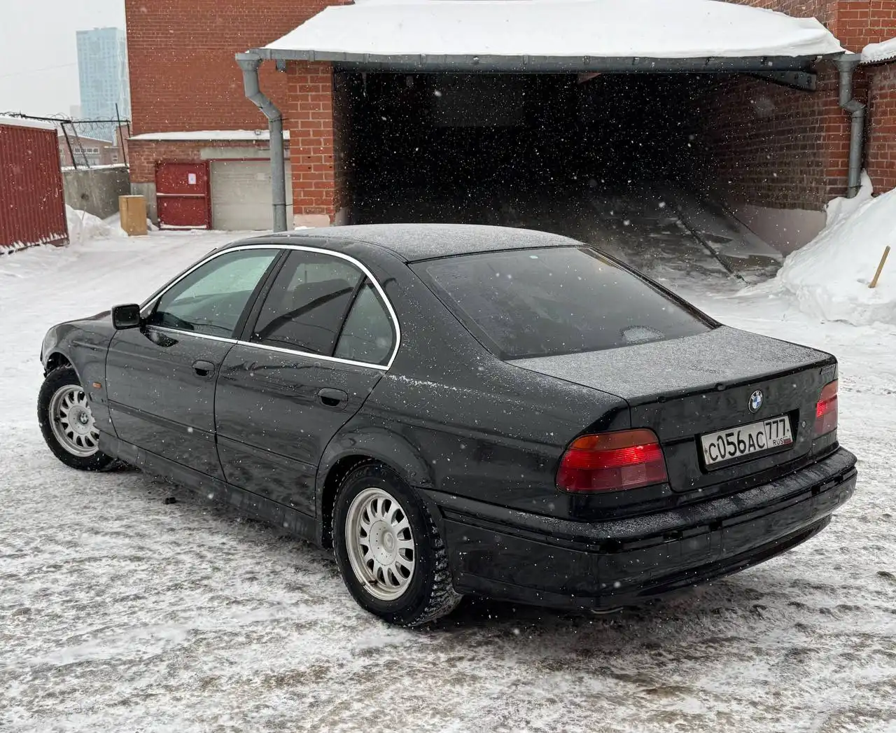 BMW 5 серии (E39) в отличном состоянии - Легковые автомобили (Авто) в Екатеринбург
