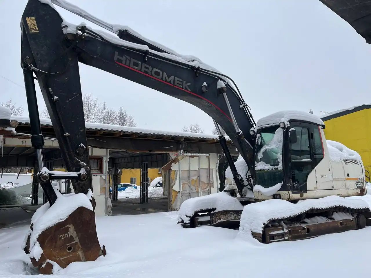 Гусеничный экскаватор Hidromek HMK 230 LC 2013 года - Строительная техника (Запчасти) в Подольск