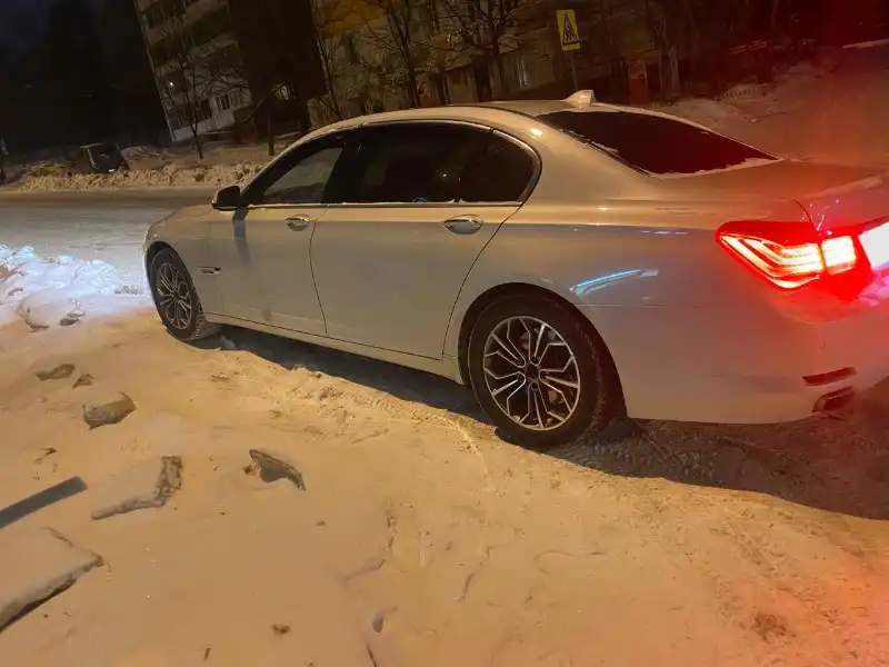 BMW 7 серии F01/F02 2010 г.в. не на ходу - Авто в Хабаровск