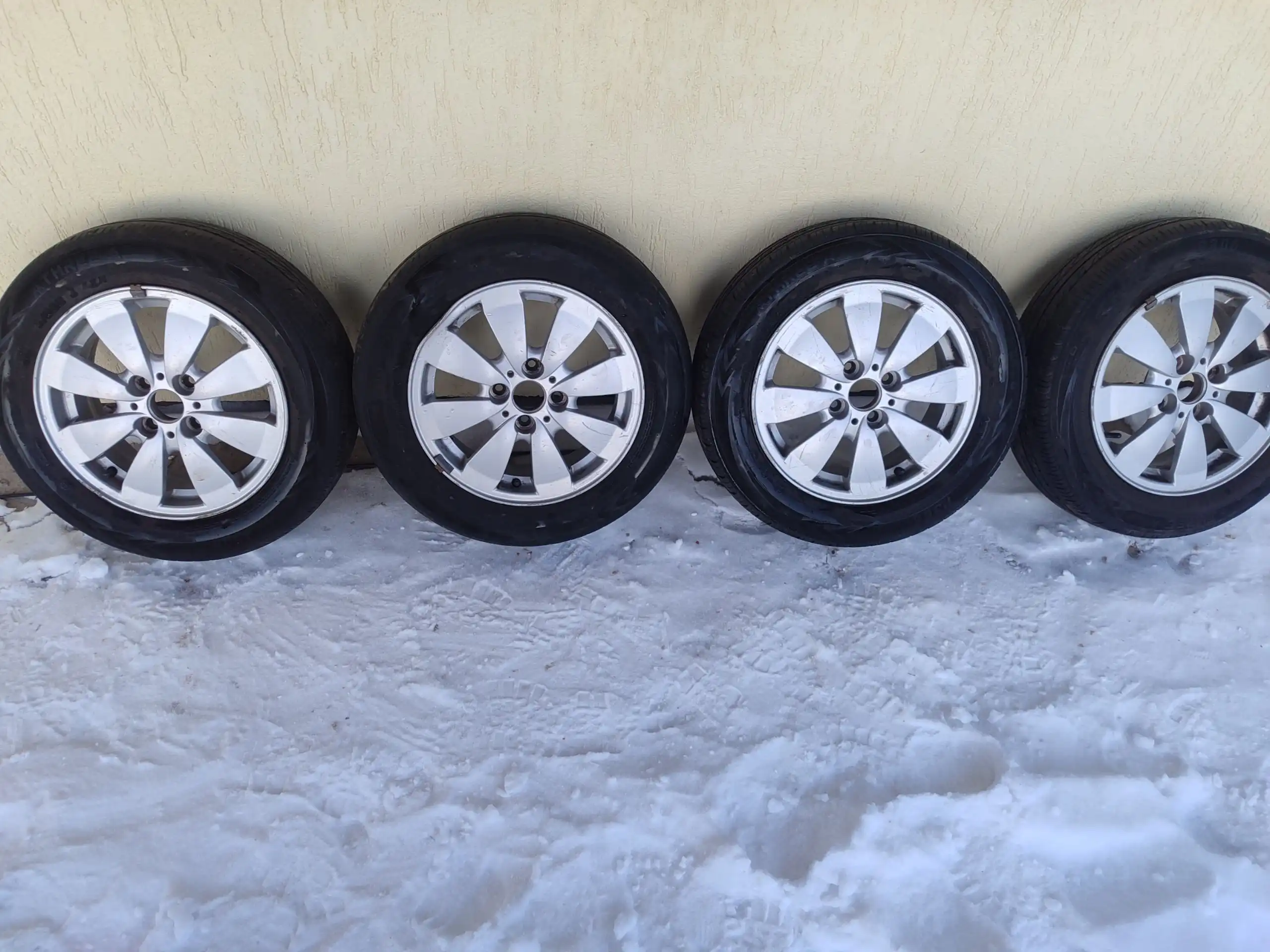 Резина лето 175/65/14 разболтовка ВАЗ - Шины и диски (Авто) в Неизвестно