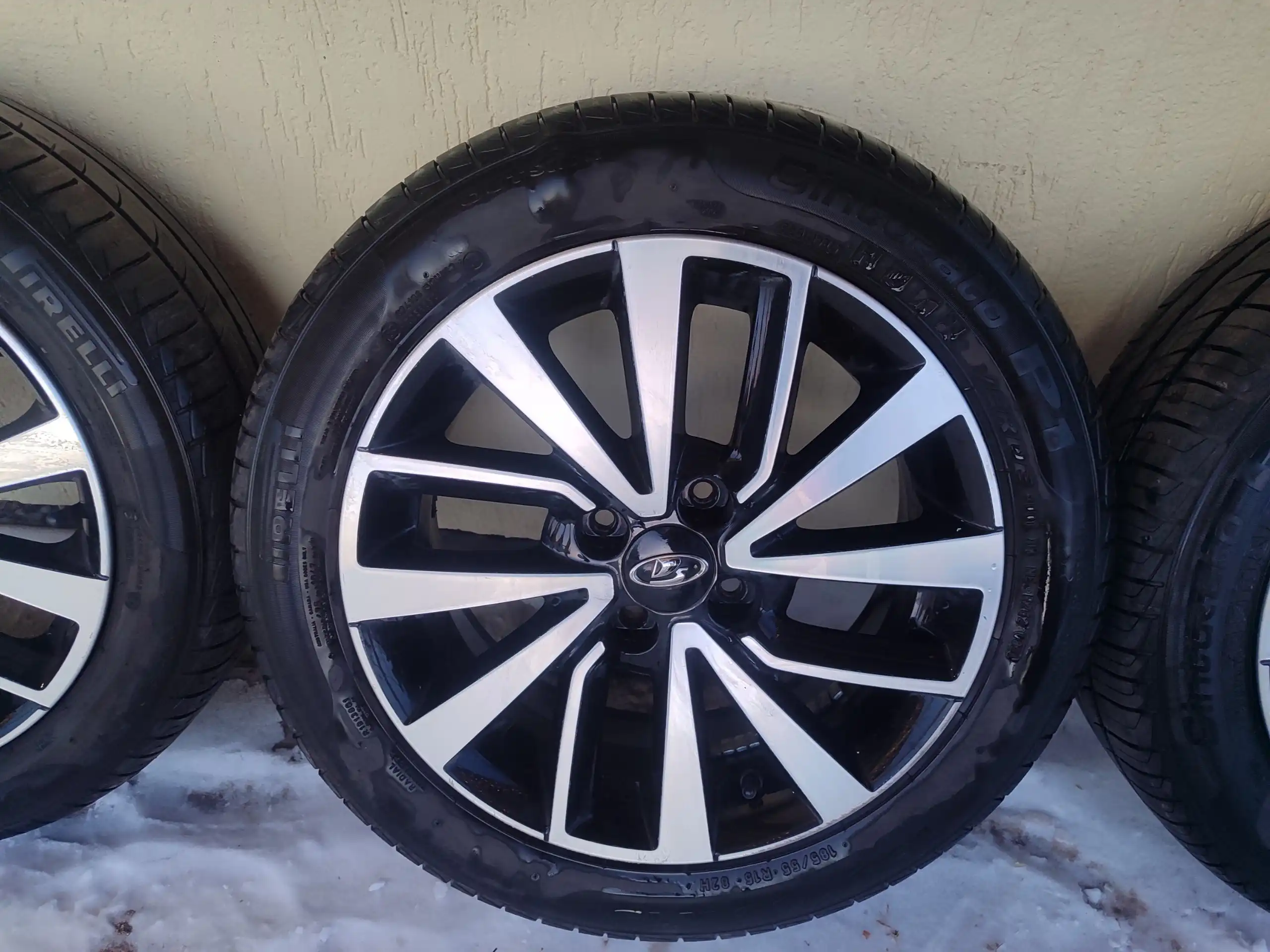 Колеса R15 Granta Club б/у - Шины и диски (Авто) в Казань