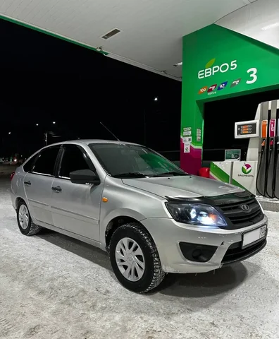 Гранта Лифтбек 2014 года - Легковые автомобили в Нефтекамск
