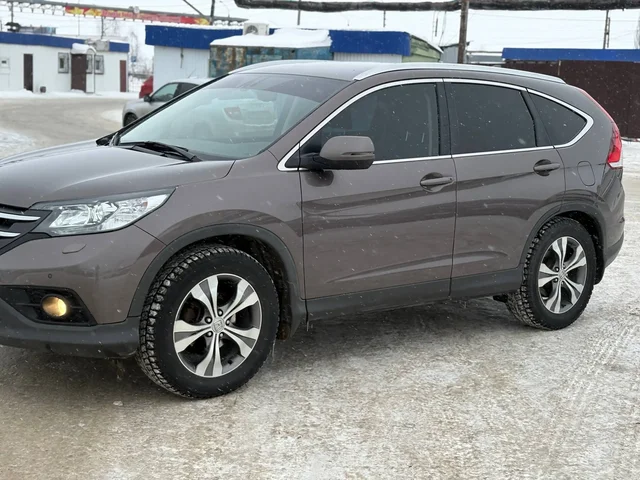 Honda CR-V 2014 года в отличном состоянии - Грузовики в Казань