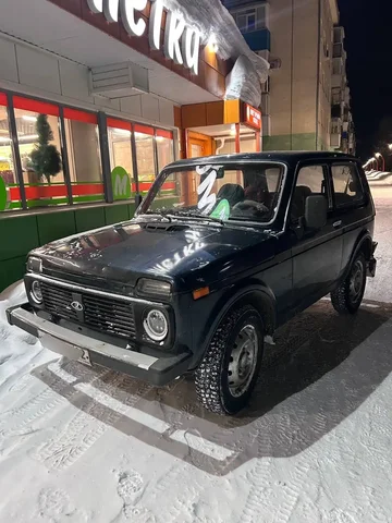 Продажа автомобиля Нива 4x4 2001 года - Легковые автомобили в Нефтекамск