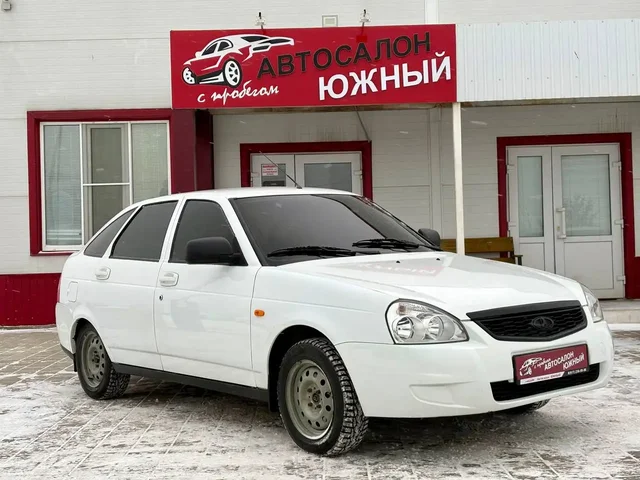 Lada Priora 2 2015 года, зеленая автотека, 2 хозяина - Легковые автомобили в Нижнекамск