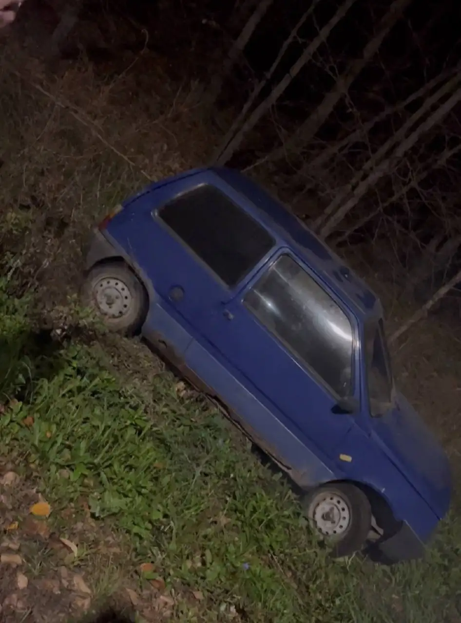 Продажа двух автомобилей Ока и ВАЗ 21099 в Альметьевске - Легковые автомобили (Авто) в Альметьевск