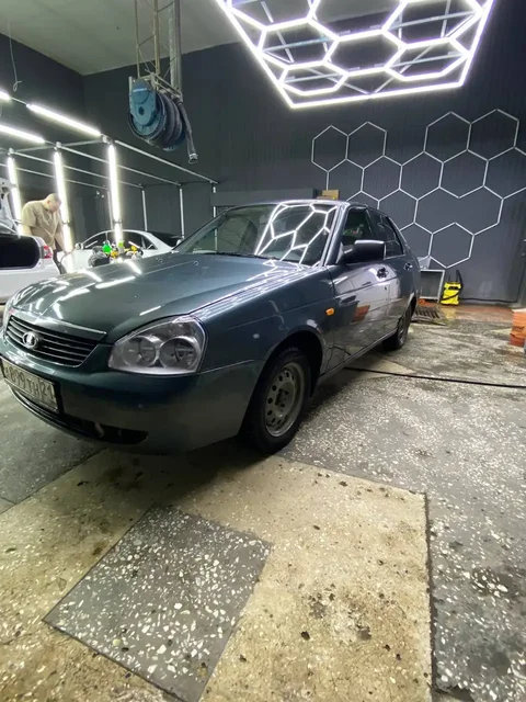 Продается Lada Priora 2010 года - Грузовики в Казань