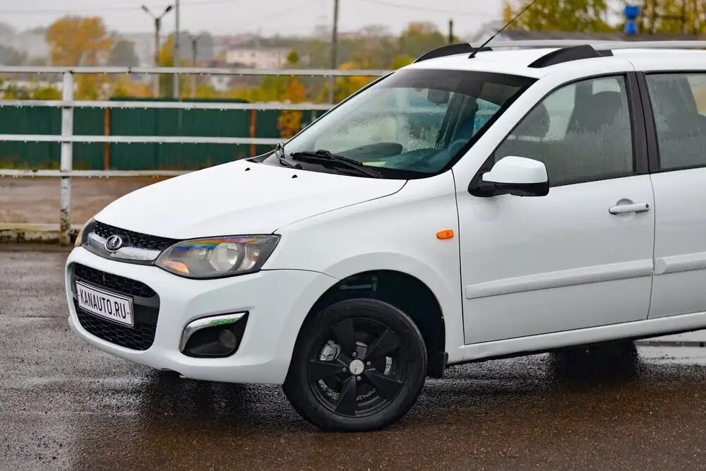 Lada Kalina II 2015 максимальная комплектация - Легковые автомобили (Авто) в Канаш