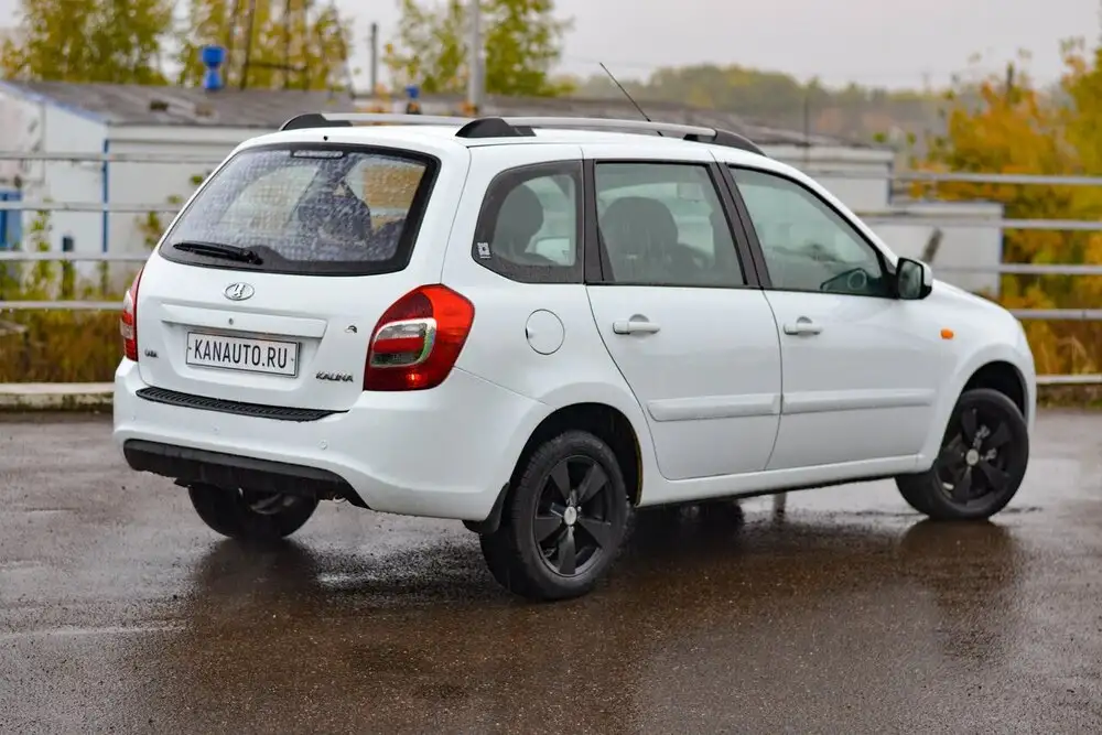 Lada Kalina II 2015 максимальная комплектация - Легковые автомобили (Авто) в Канаш