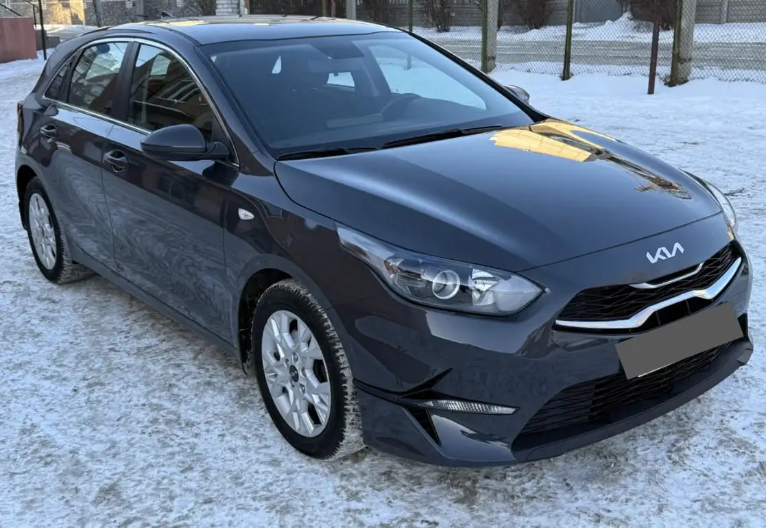 Kia Ceed 2022 года, бензин 1.6, автомат, пробег 33 000 км - Авто в Казань