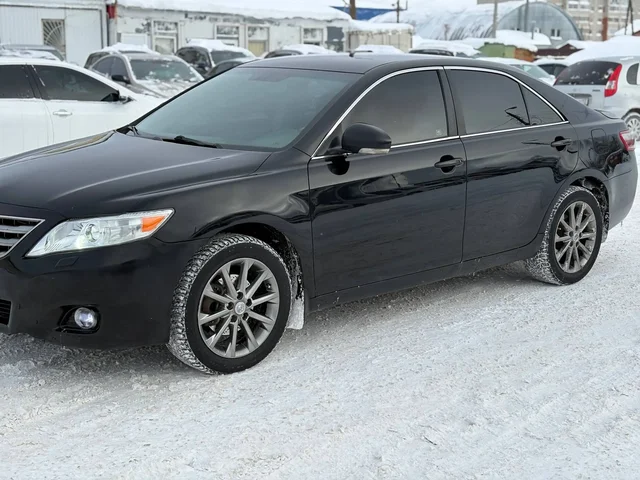 Toyota Camry 3.5 2011 года - Внедорожники/кроссоверы в Канаш