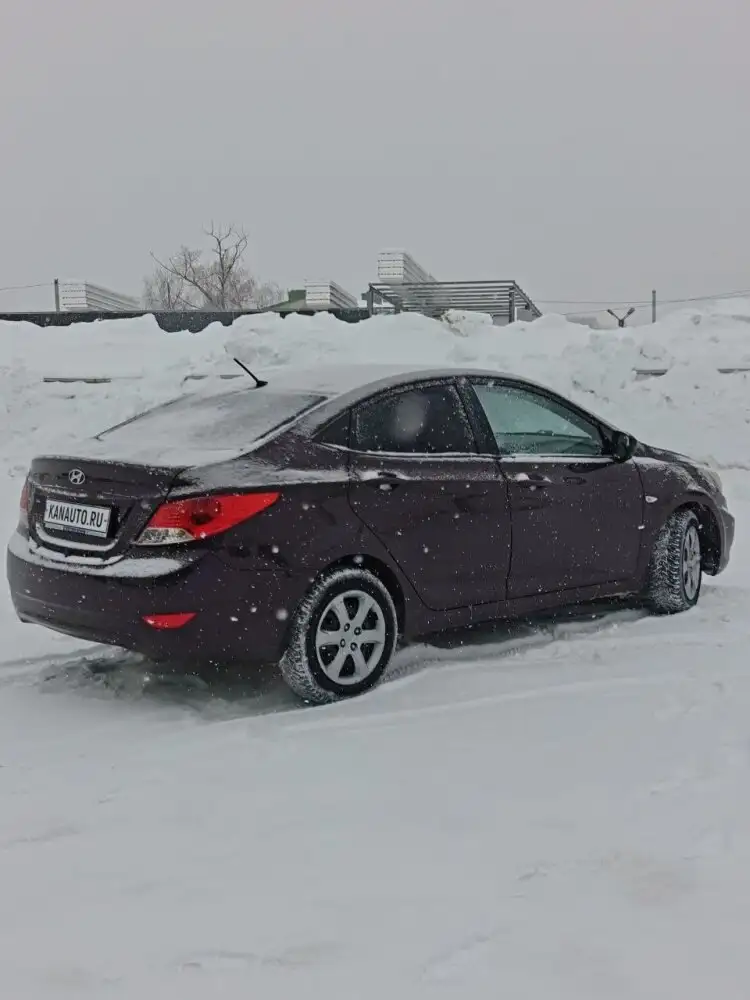 Hyundai Solaris 2011 г.в. в Канаше - Легковые автомобили (Авто) в Канаш