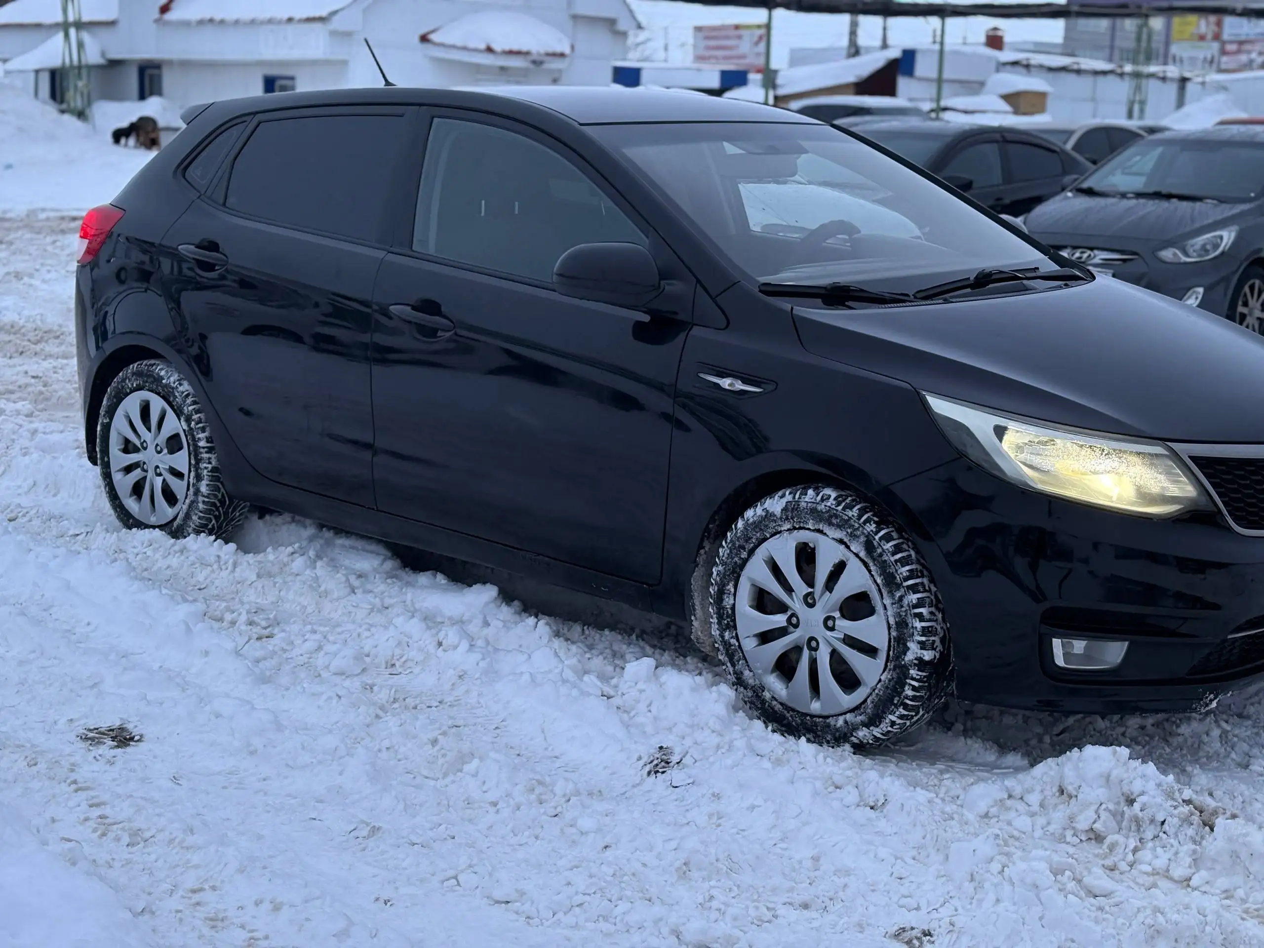 Kia Rio 2015 года в отличном состоянии - Легковые автомобили (Авто) в Канаш