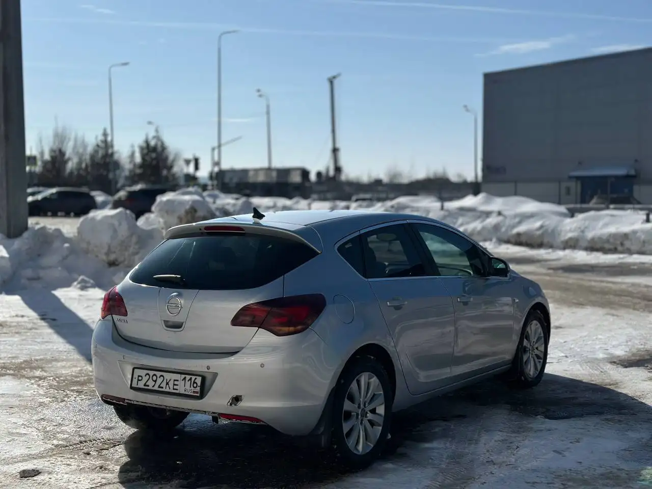 Opel Astra J 2011г 1.6AT максимальная комплектация - Легковые автомобили (Авто) в Казань