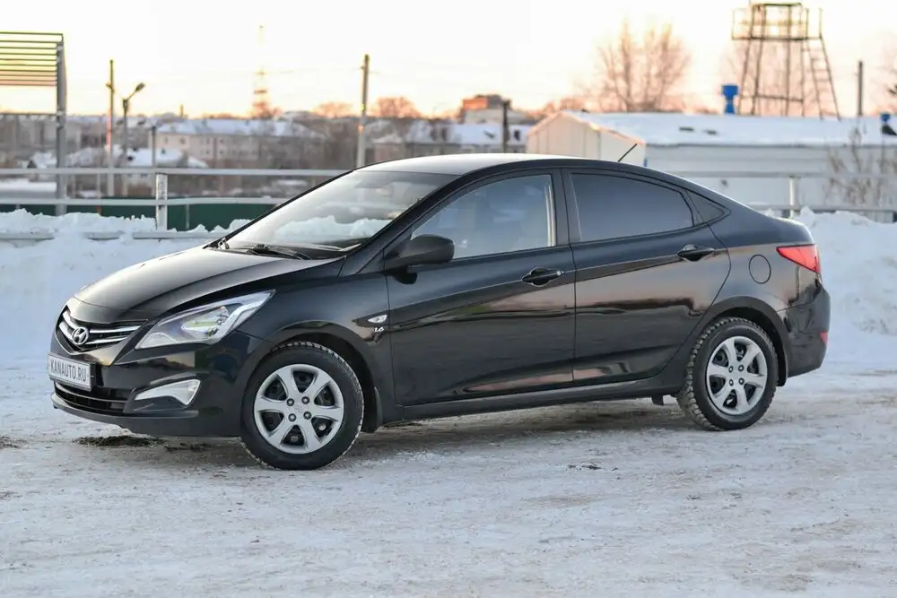 Hyundai Solaris 2016 автомат с автозапуском - Легковые автомобили (Авто) в Канаш