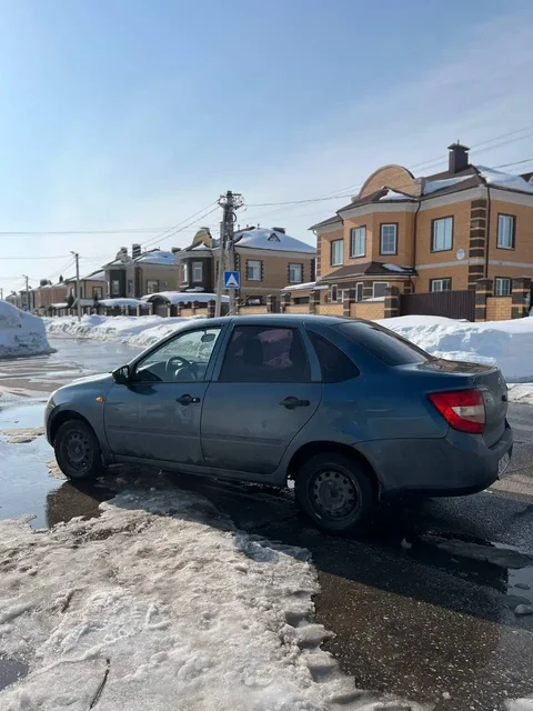 Lada Granta 2014 года - Грузовики в Казань