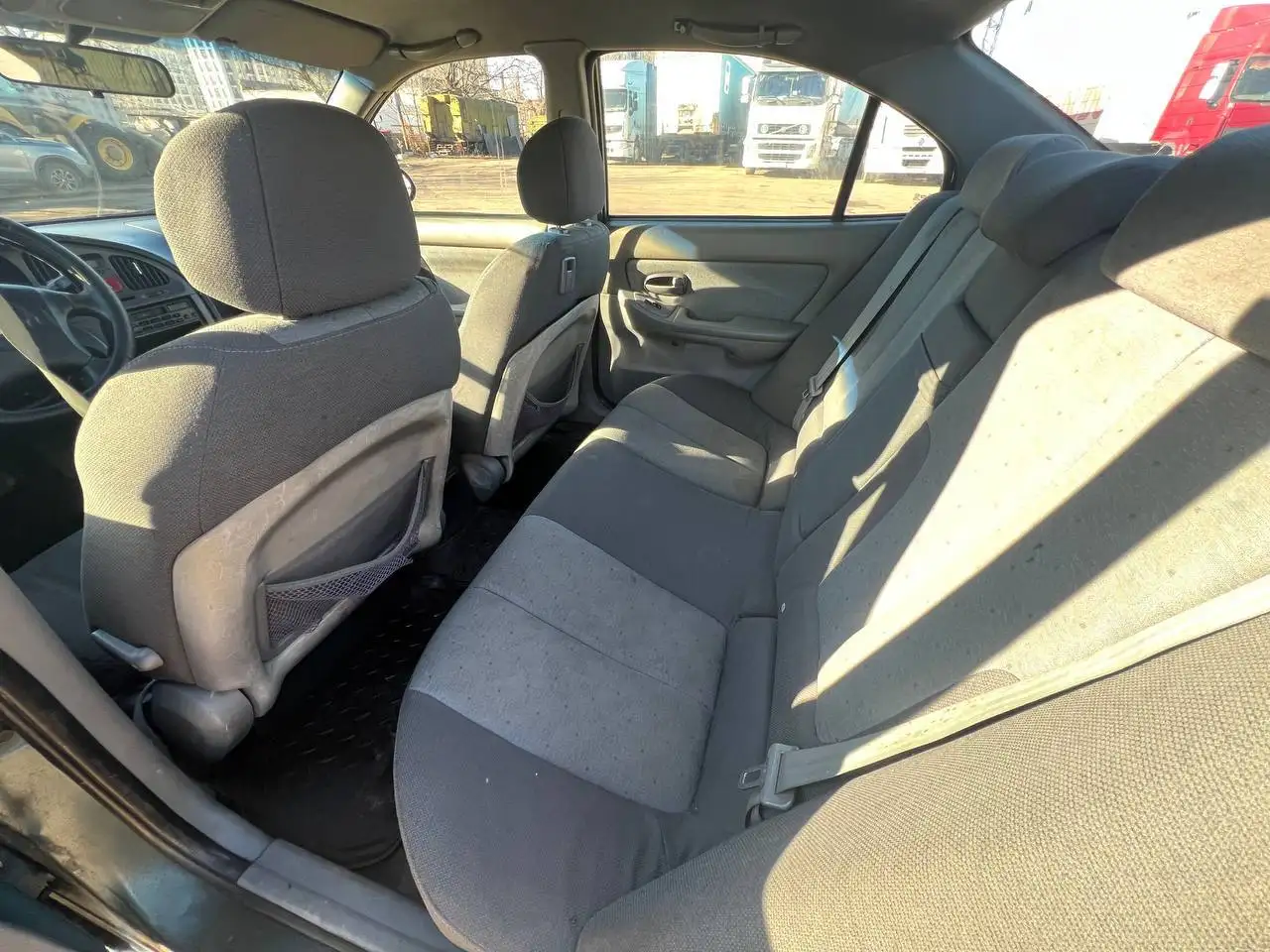 Hyundai Elantra 2004 год 1.6 АТ - Легковые автомобили (Авто) в Санкт-Петербург