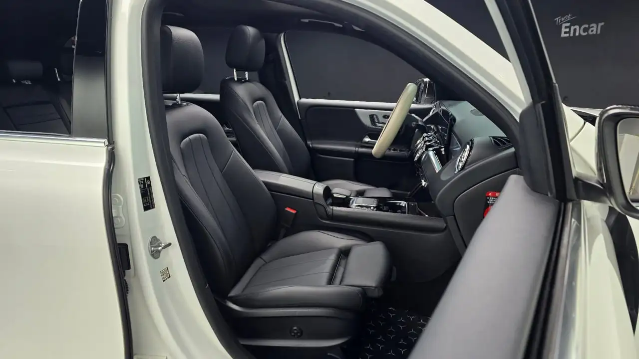 Mercedes-Benz GLB-Class GLB200d 2021 года - Легковые автомобили (Авто) в Казань