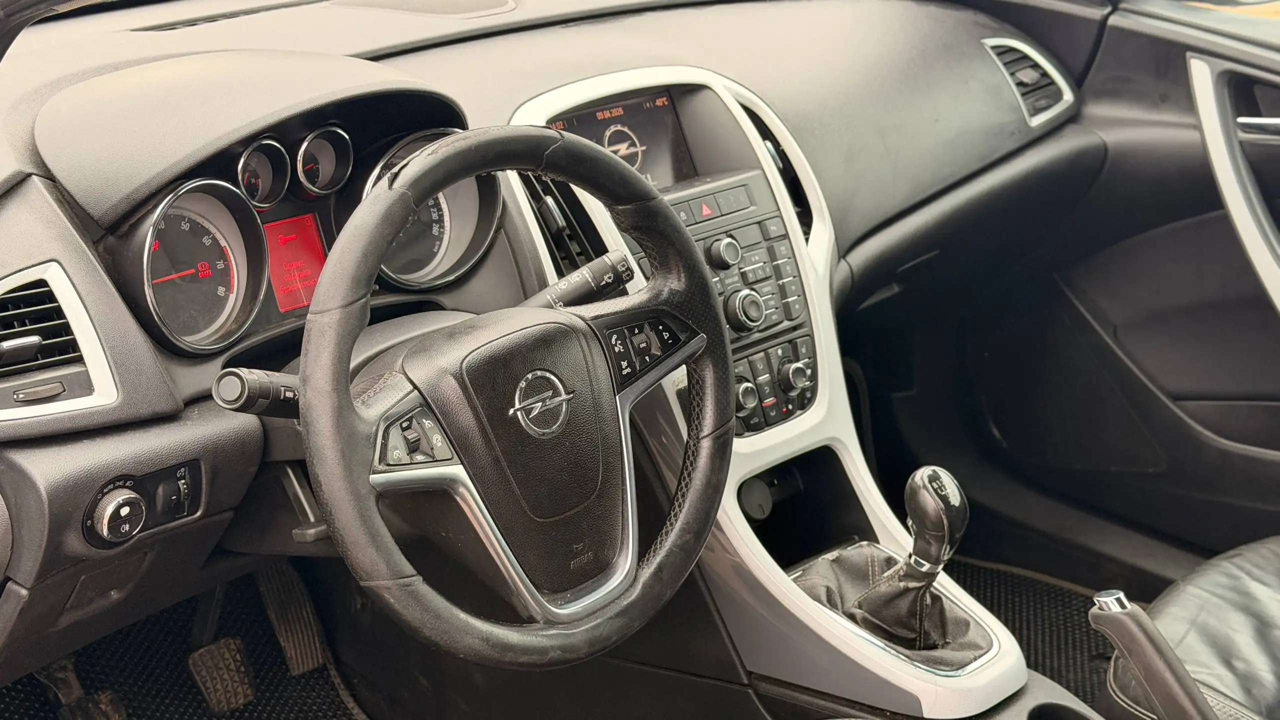 Opel Astra 1.6 TURBO 180лс 2011 года - Авто в Алексеевское