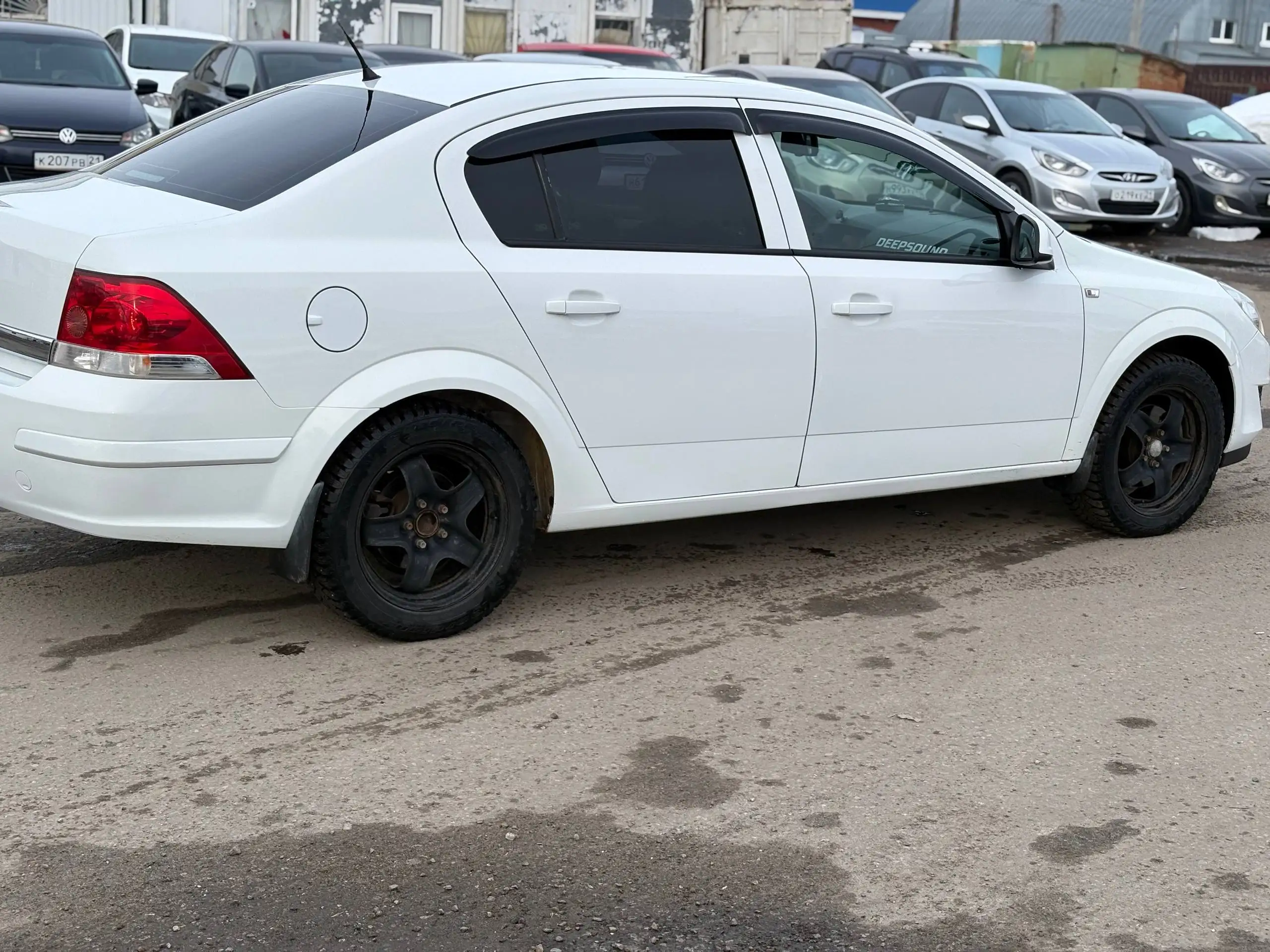 Opel Astra 2012 года в хорошем состоянии - Авто в Казань