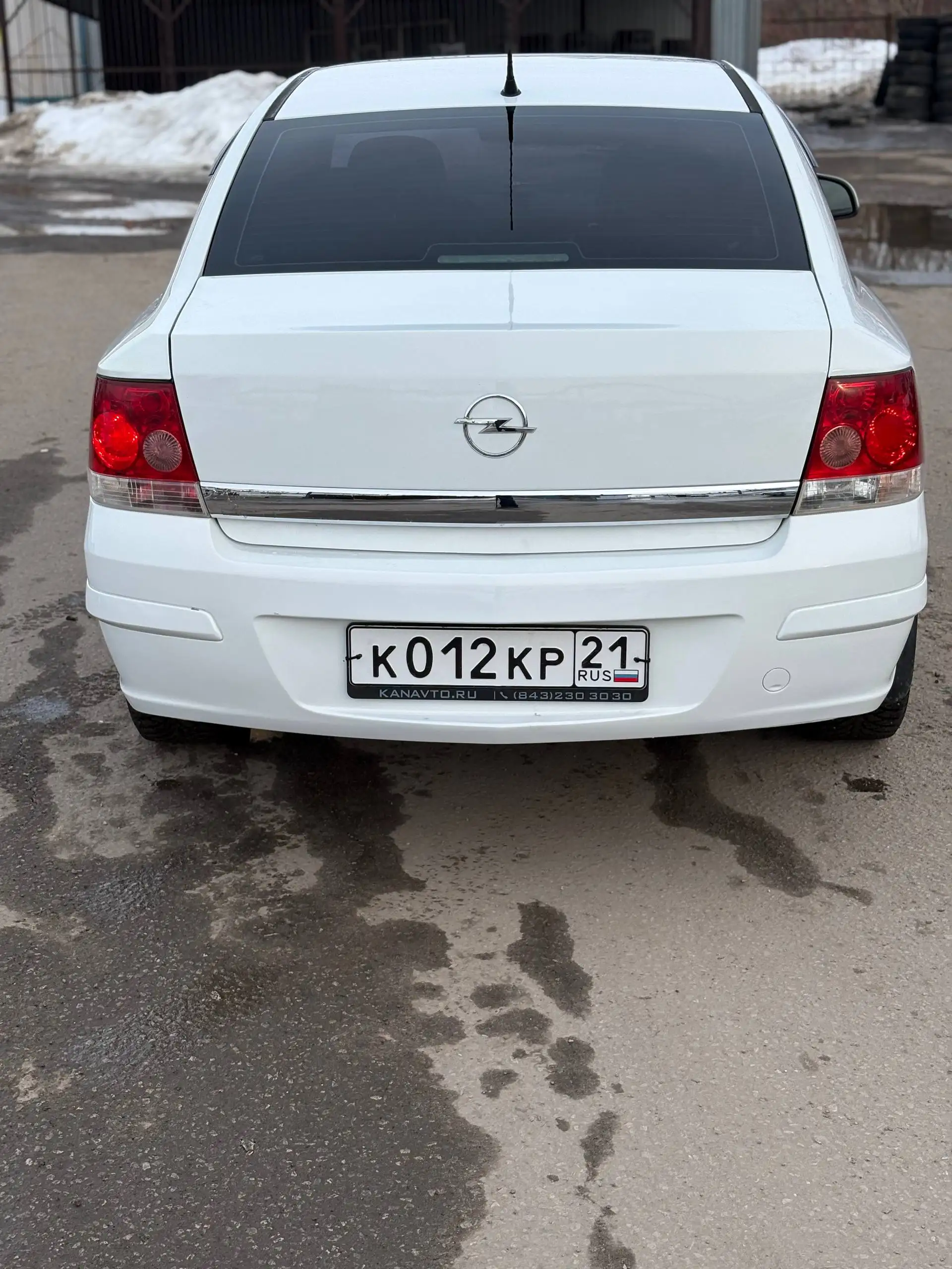 Opel Astra 2012 года в хорошем состоянии - Авто в Казань