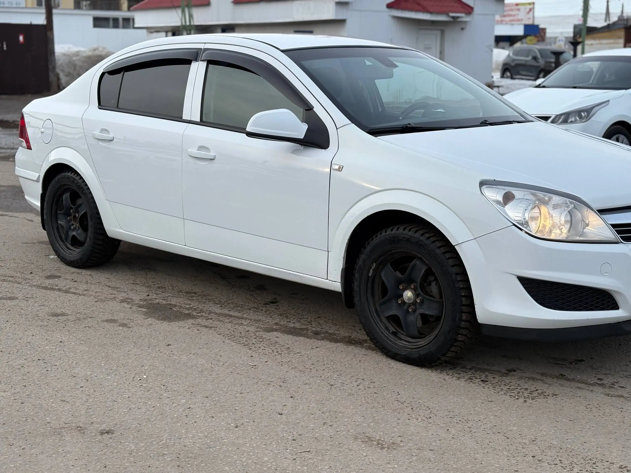 Opel Astra 2012 года в хорошем состоянии - Авто в Казань